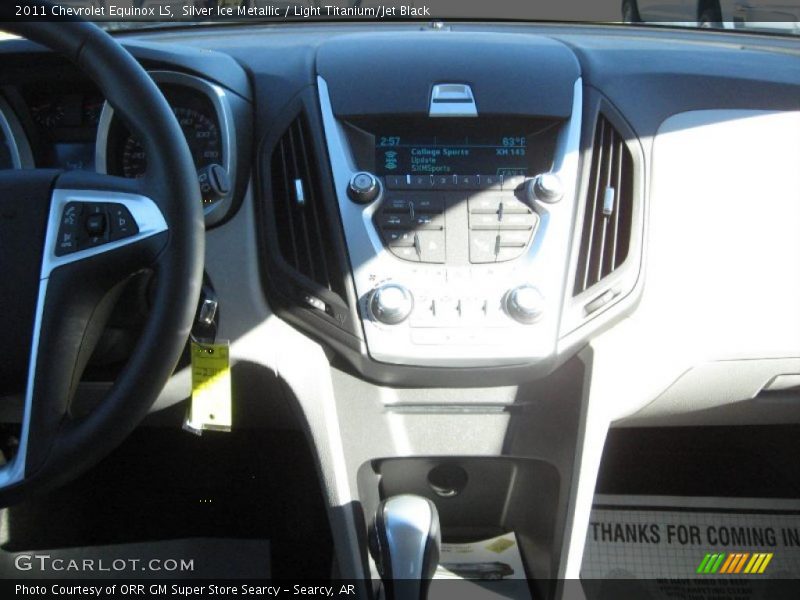 Silver Ice Metallic / Light Titanium/Jet Black 2011 Chevrolet Equinox LS