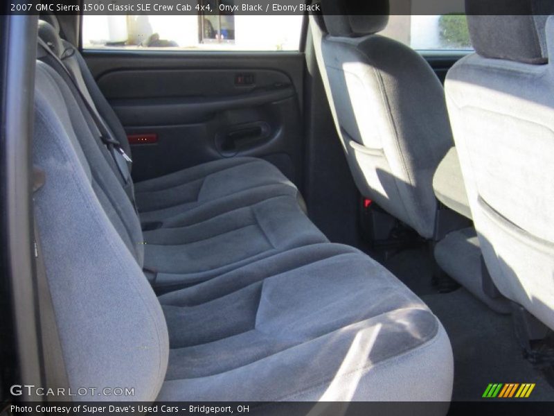 Onyx Black / Ebony Black 2007 GMC Sierra 1500 Classic SLE Crew Cab 4x4