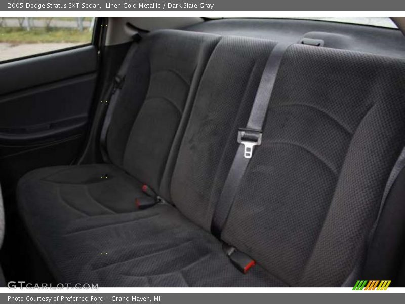 Linen Gold Metallic / Dark Slate Gray 2005 Dodge Stratus SXT Sedan