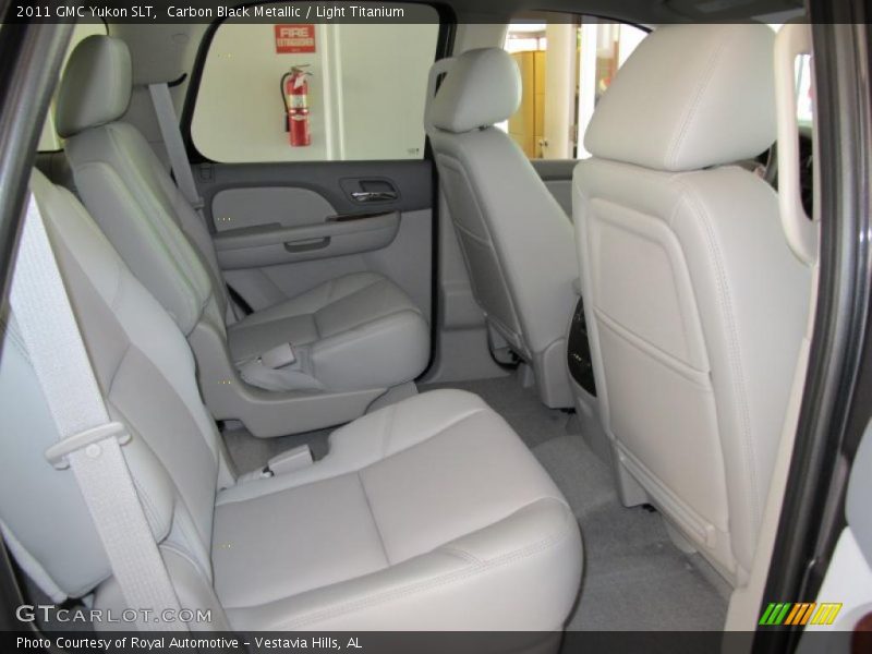 Carbon Black Metallic / Light Titanium 2011 GMC Yukon SLT