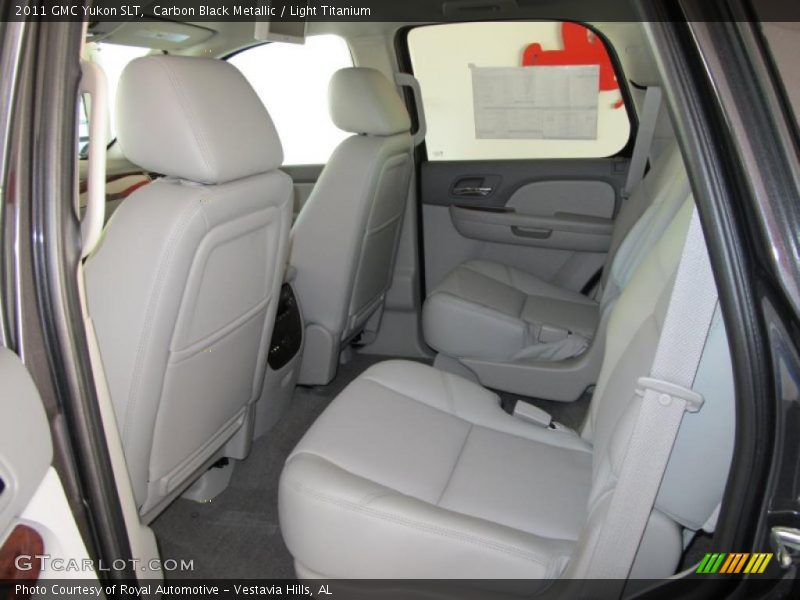 Carbon Black Metallic / Light Titanium 2011 GMC Yukon SLT