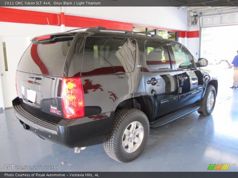 Onyx Black / Light Titanium 2011 GMC Yukon SLT 4x4