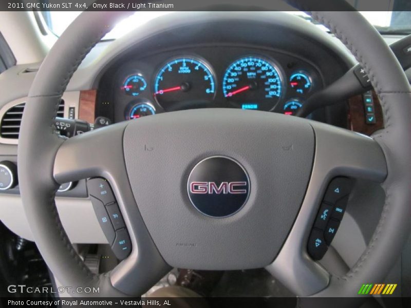 Onyx Black / Light Titanium 2011 GMC Yukon SLT 4x4