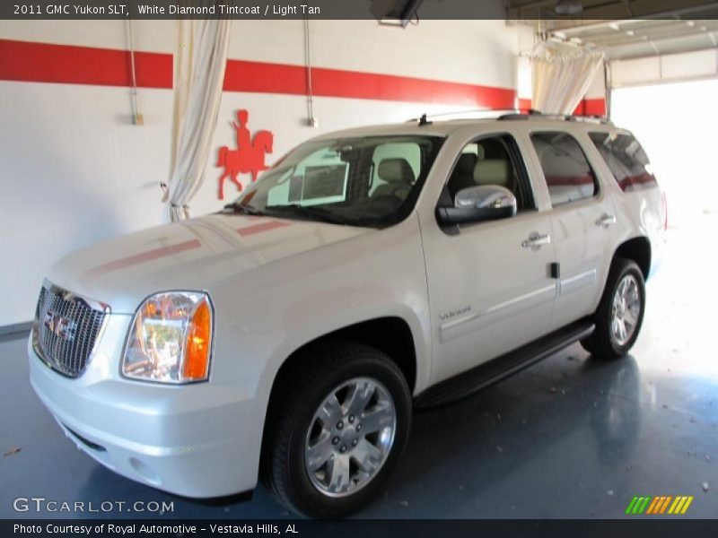 White Diamond Tintcoat / Light Tan 2011 GMC Yukon SLT