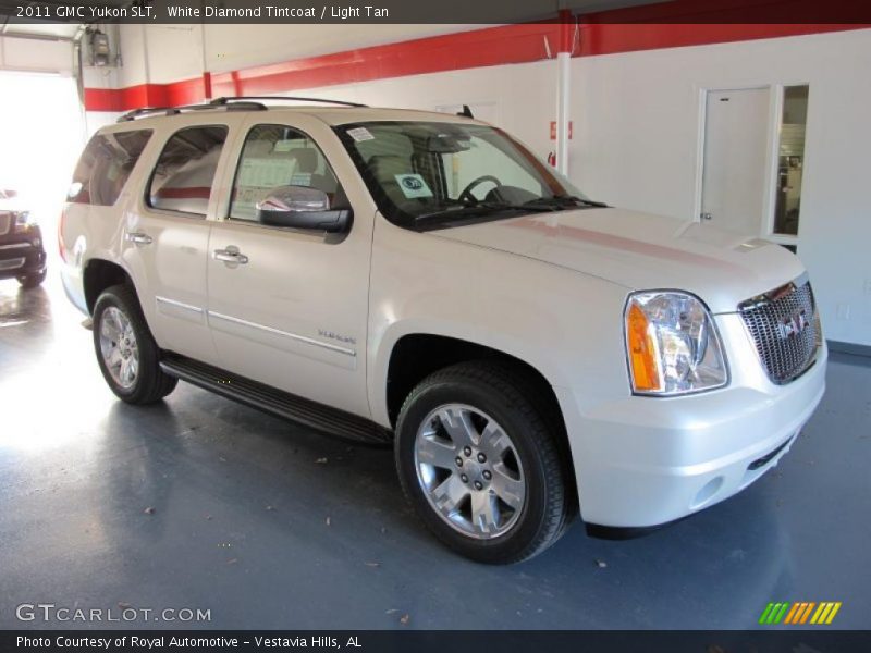 White Diamond Tintcoat / Light Tan 2011 GMC Yukon SLT