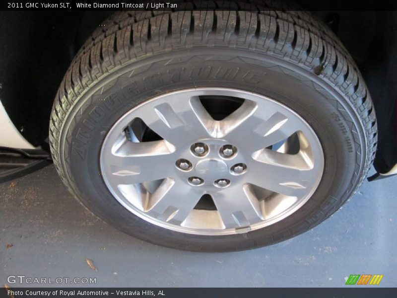 White Diamond Tintcoat / Light Tan 2011 GMC Yukon SLT
