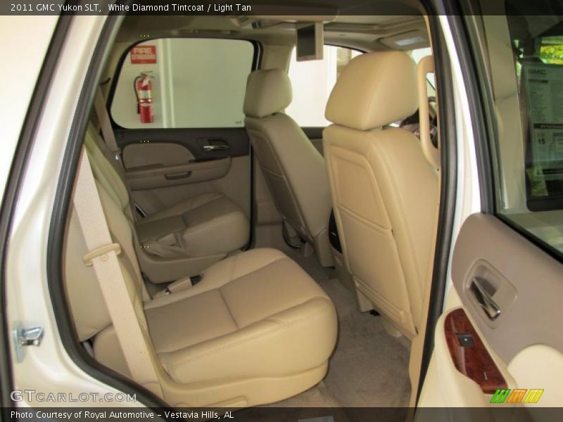 White Diamond Tintcoat / Light Tan 2011 GMC Yukon SLT