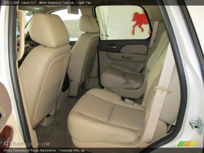 White Diamond Tintcoat / Light Tan 2011 GMC Yukon SLT
