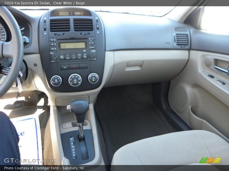 Clear White / Beige 2009 Kia Spectra EX Sedan