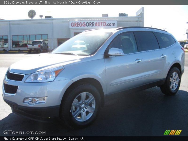 Silver Ice Metallic / Dark Gray/Light Gray 2011 Chevrolet Traverse LT
