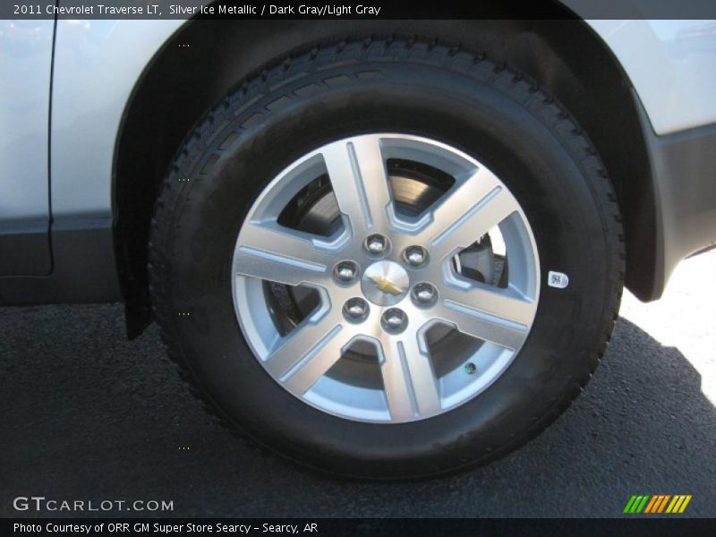 Silver Ice Metallic / Dark Gray/Light Gray 2011 Chevrolet Traverse LT