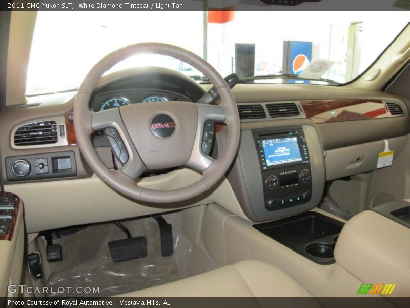 White Diamond Tintcoat / Light Tan 2011 GMC Yukon SLT