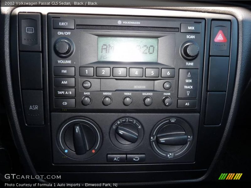 Black / Black 2002 Volkswagen Passat GLS Sedan