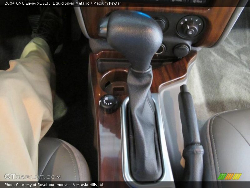 Liquid Silver Metallic / Medium Pewter 2004 GMC Envoy XL SLT
