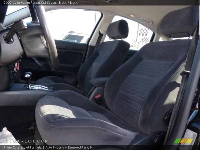 Black / Black 2002 Volkswagen Passat GLS Sedan