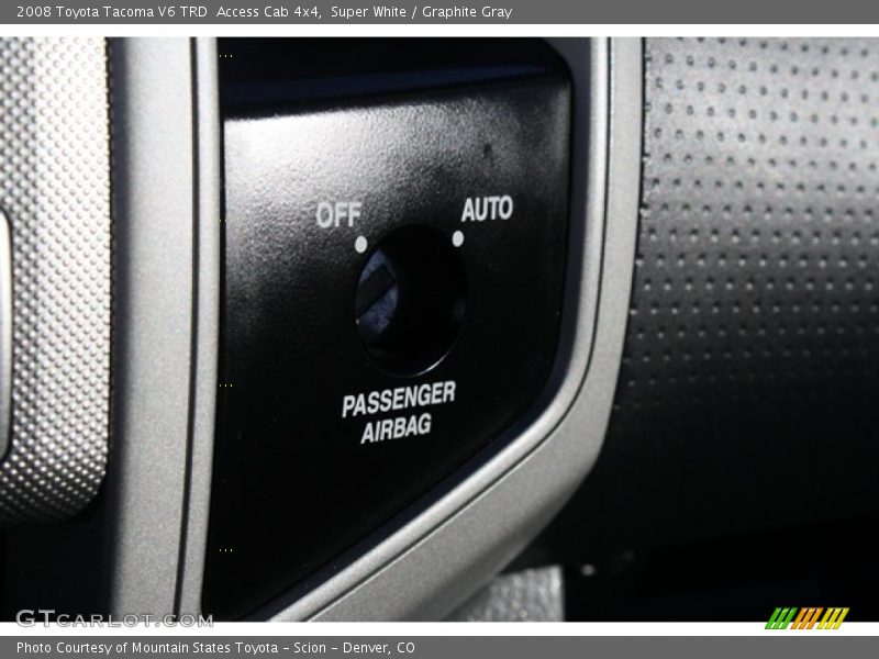 Super White / Graphite Gray 2008 Toyota Tacoma V6 TRD  Access Cab 4x4