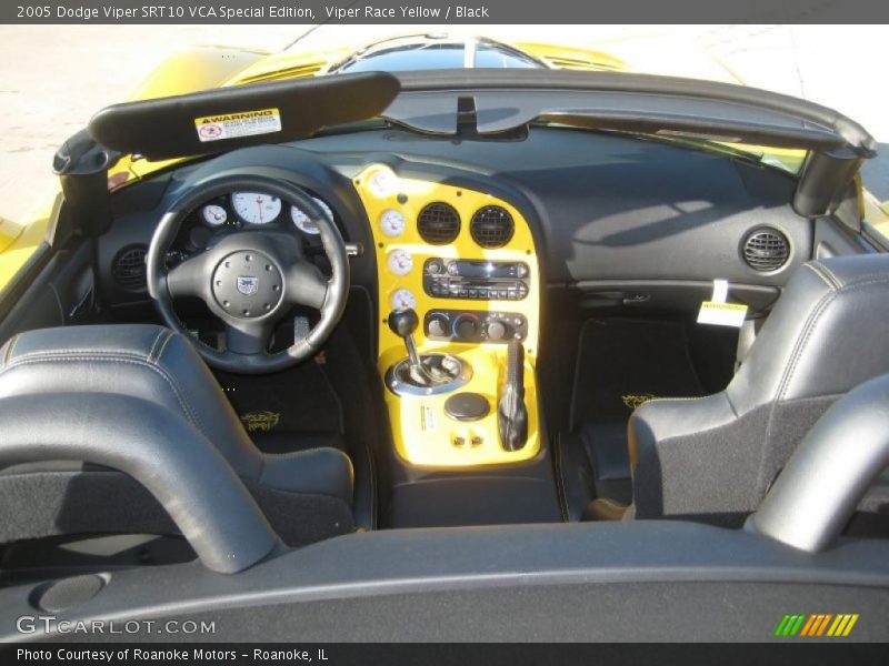 Viper Race Yellow / Black 2005 Dodge Viper SRT10 VCA Special Edition