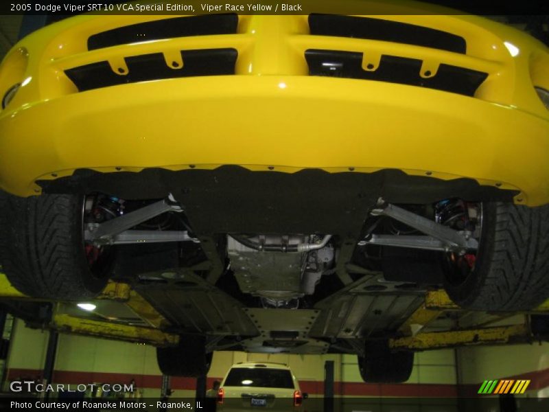 Viper Race Yellow / Black 2005 Dodge Viper SRT10 VCA Special Edition
