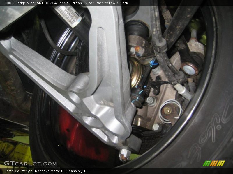 Viper Race Yellow / Black 2005 Dodge Viper SRT10 VCA Special Edition