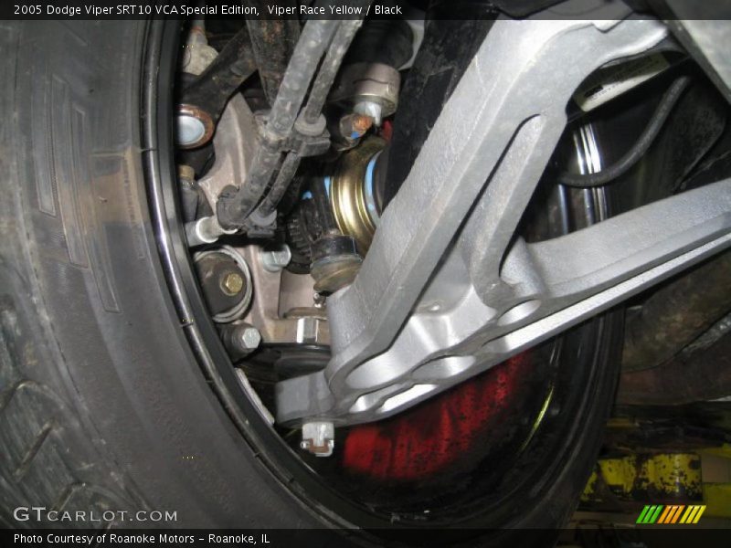 Viper Race Yellow / Black 2005 Dodge Viper SRT10 VCA Special Edition