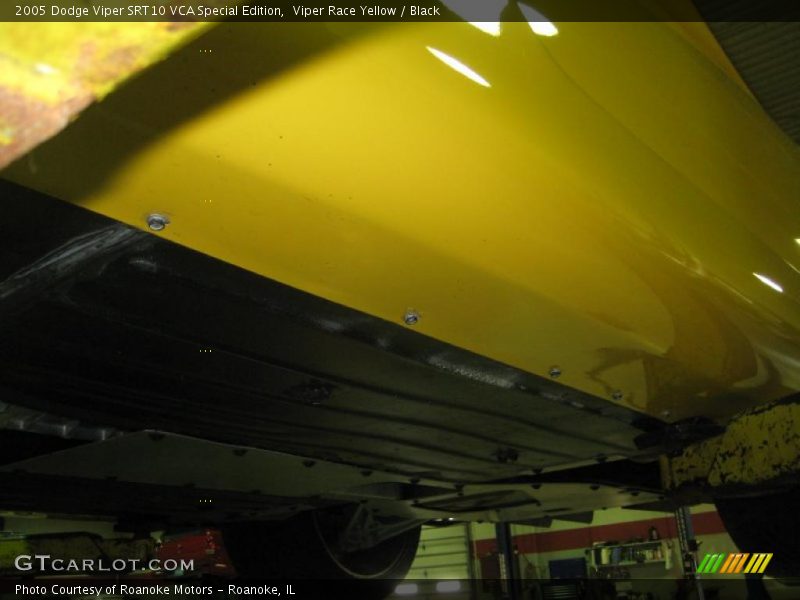 Viper Race Yellow / Black 2005 Dodge Viper SRT10 VCA Special Edition