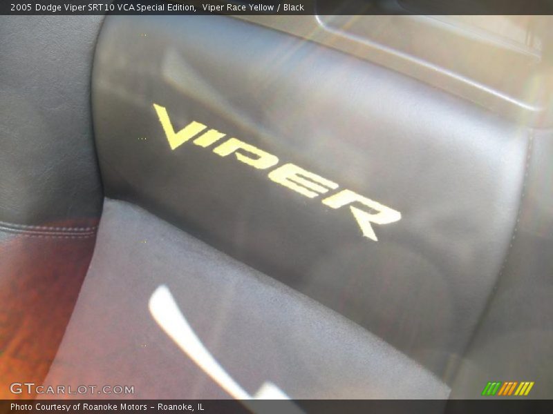 Viper Race Yellow / Black 2005 Dodge Viper SRT10 VCA Special Edition