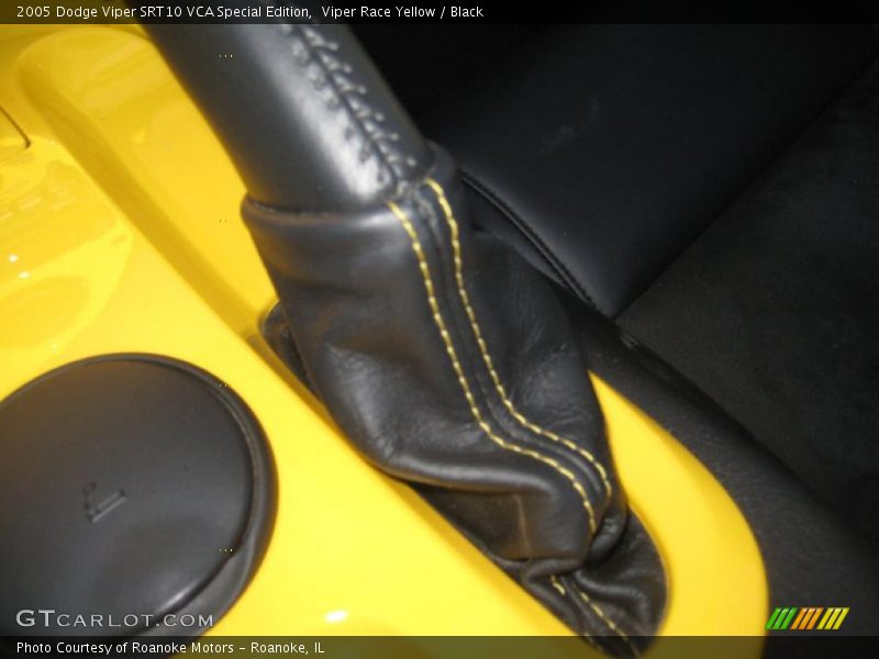 Viper Race Yellow / Black 2005 Dodge Viper SRT10 VCA Special Edition