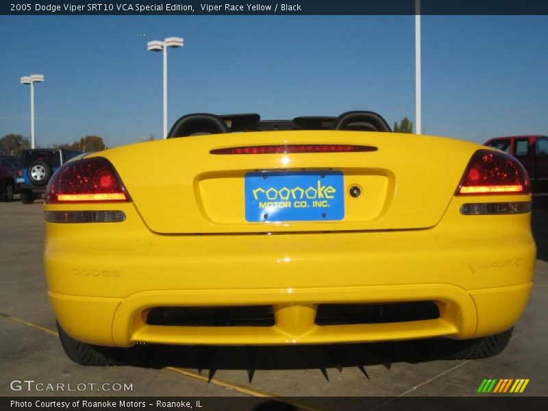 Viper Race Yellow / Black 2005 Dodge Viper SRT10 VCA Special Edition