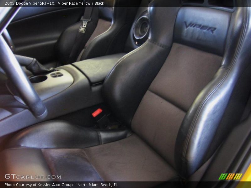 Viper Race Yellow / Black 2005 Dodge Viper SRT-10