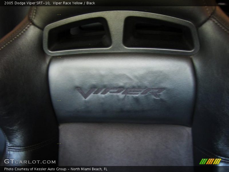  2005 Viper SRT-10 Logo