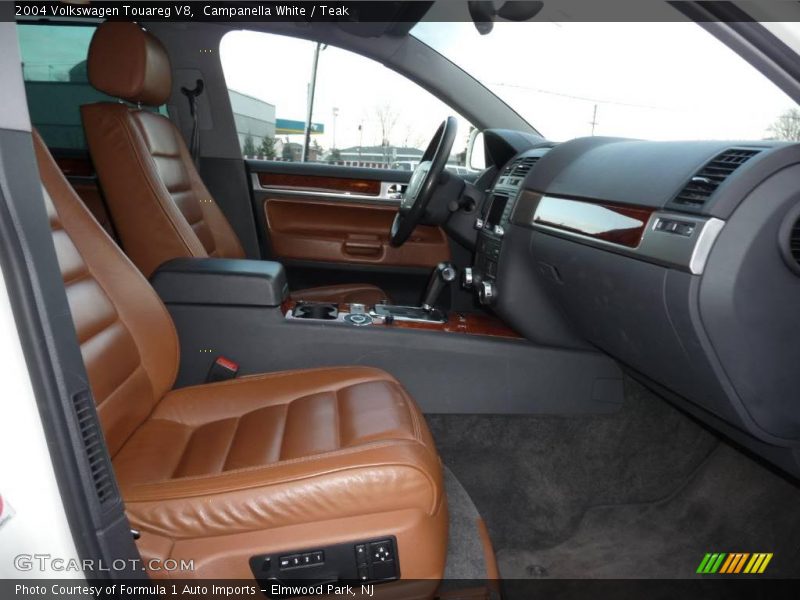 Campanella White / Teak 2004 Volkswagen Touareg V8