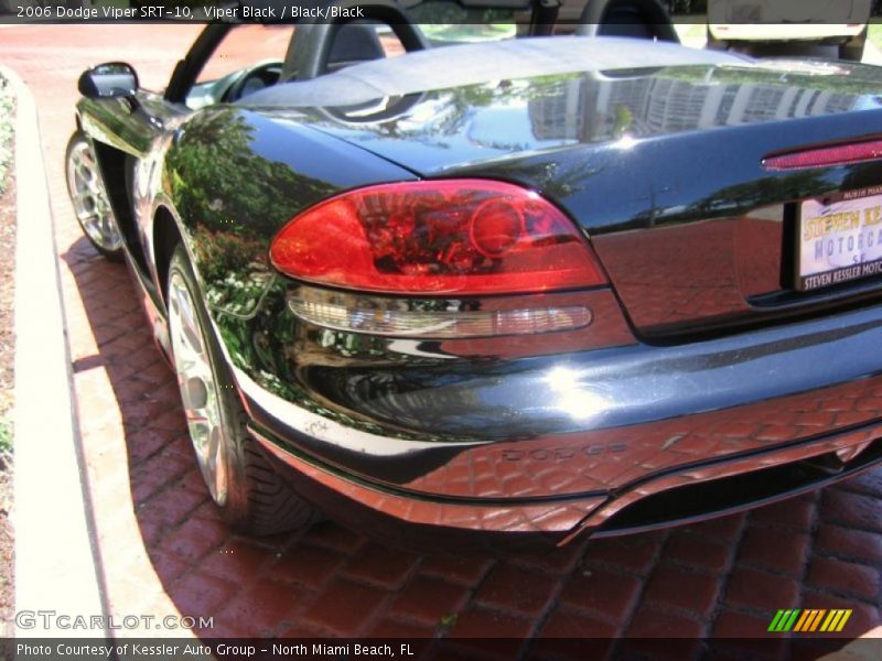 Viper Black / Black/Black 2006 Dodge Viper SRT-10