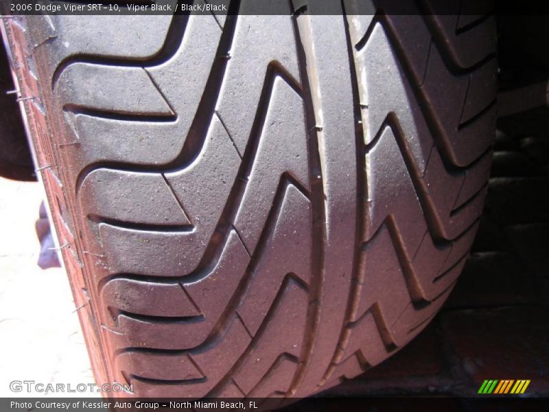 Viper Black / Black/Black 2006 Dodge Viper SRT-10