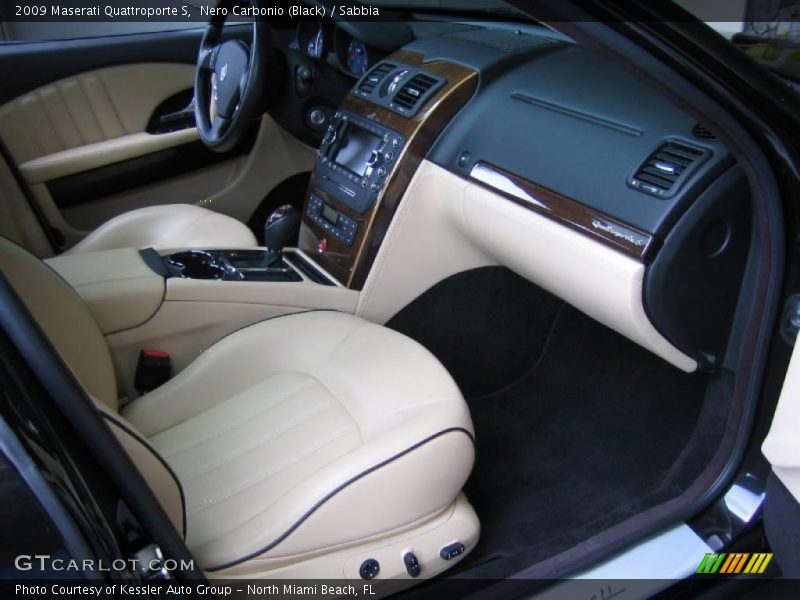  2009 Quattroporte S Sabbia Interior