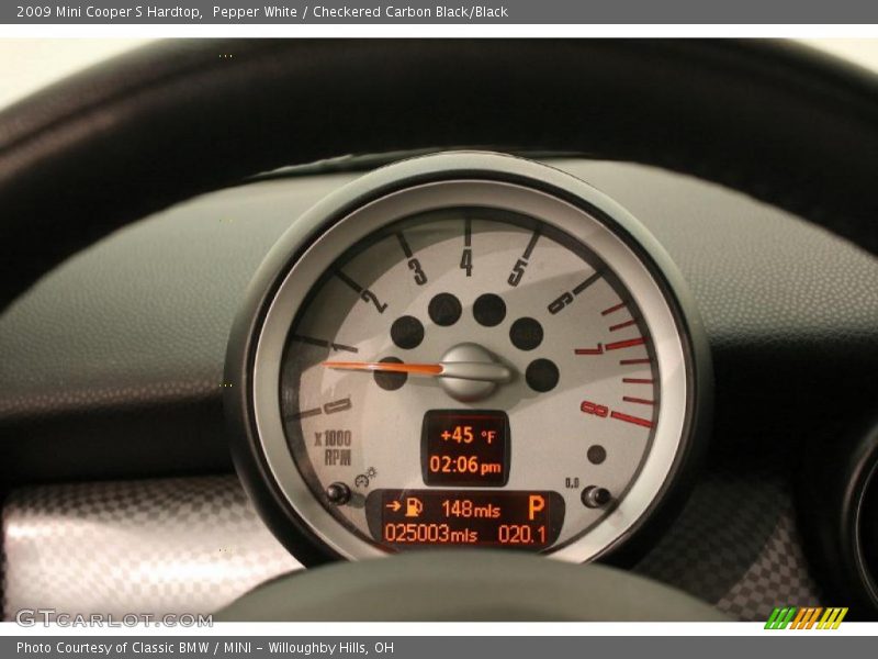 Pepper White / Checkered Carbon Black/Black 2009 Mini Cooper S Hardtop