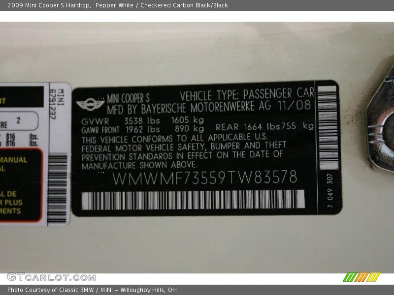 Pepper White / Checkered Carbon Black/Black 2009 Mini Cooper S Hardtop