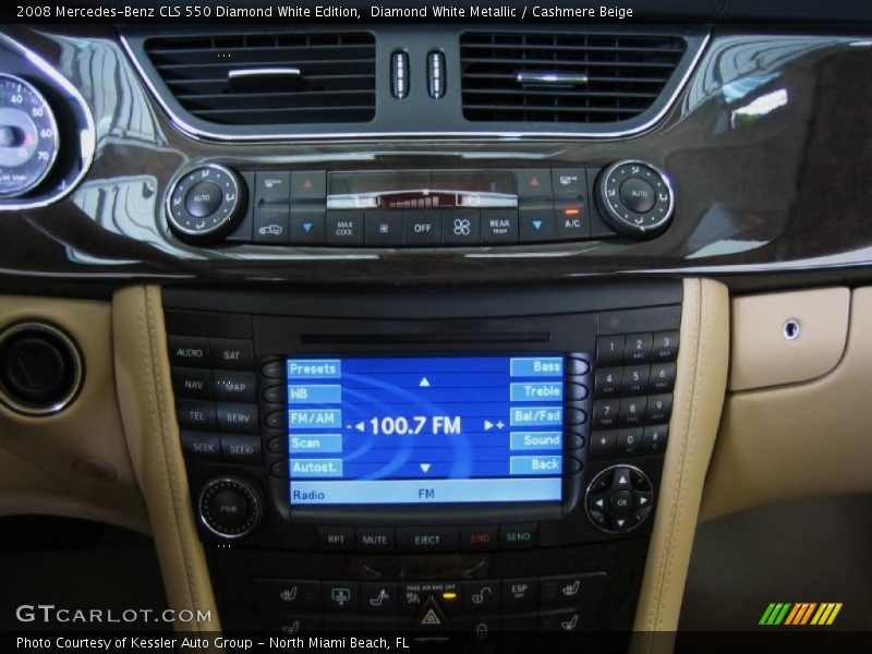 Controls of 2008 CLS 550 Diamond White Edition