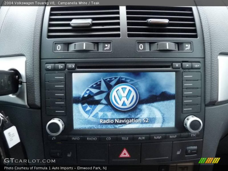Campanella White / Teak 2004 Volkswagen Touareg V8