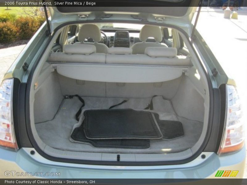  2006 Prius Hybrid Trunk