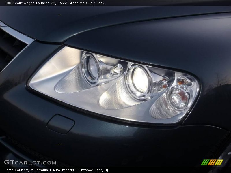Reed Green Metallic / Teak 2005 Volkswagen Touareg V8