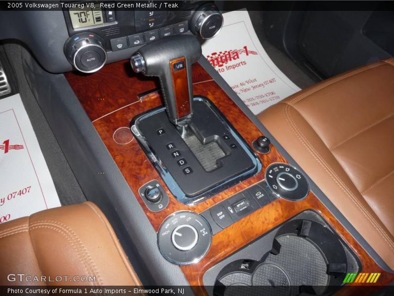 Reed Green Metallic / Teak 2005 Volkswagen Touareg V8