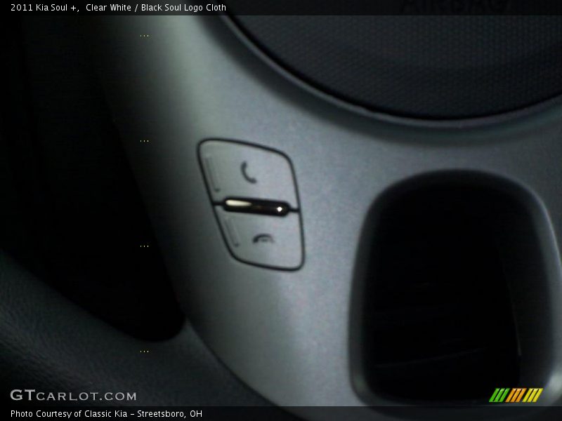 Clear White / Black Soul Logo Cloth 2011 Kia Soul +