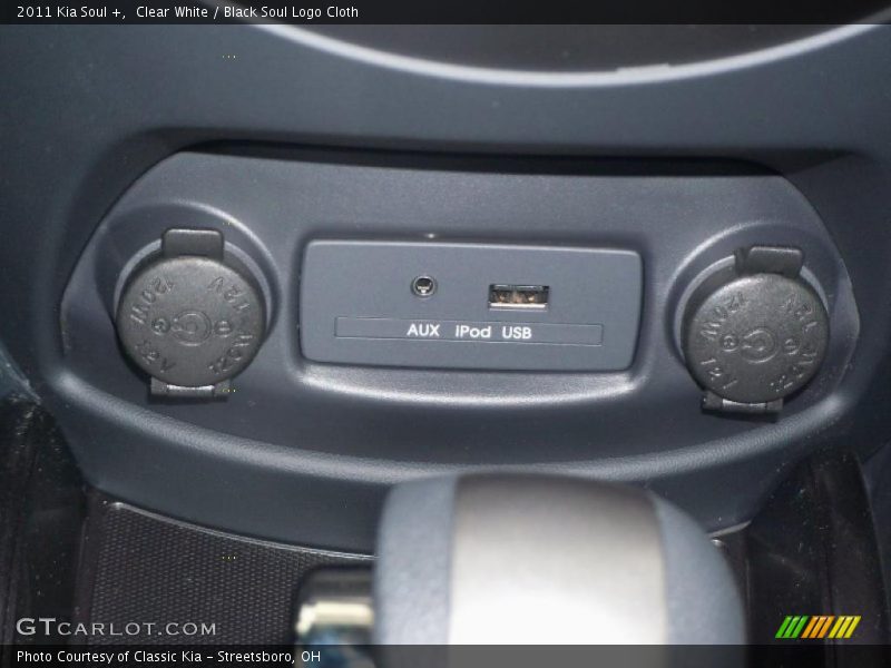 Clear White / Black Soul Logo Cloth 2011 Kia Soul +