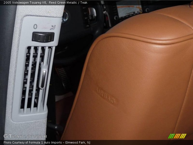 Reed Green Metallic / Teak 2005 Volkswagen Touareg V8