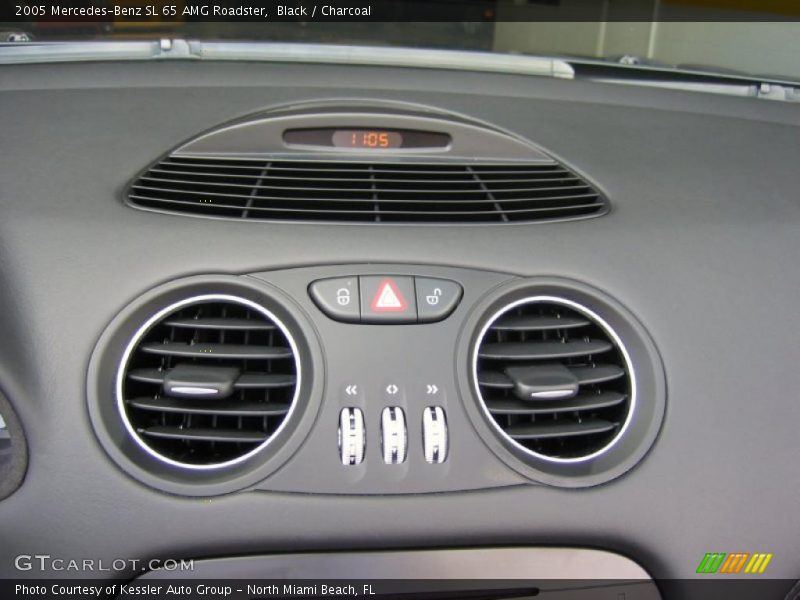 Controls of 2005 SL 65 AMG Roadster