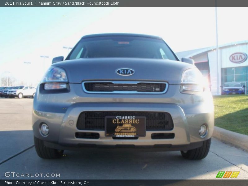 Titanium Gray / Sand/Black Houndstooth Cloth 2011 Kia Soul !