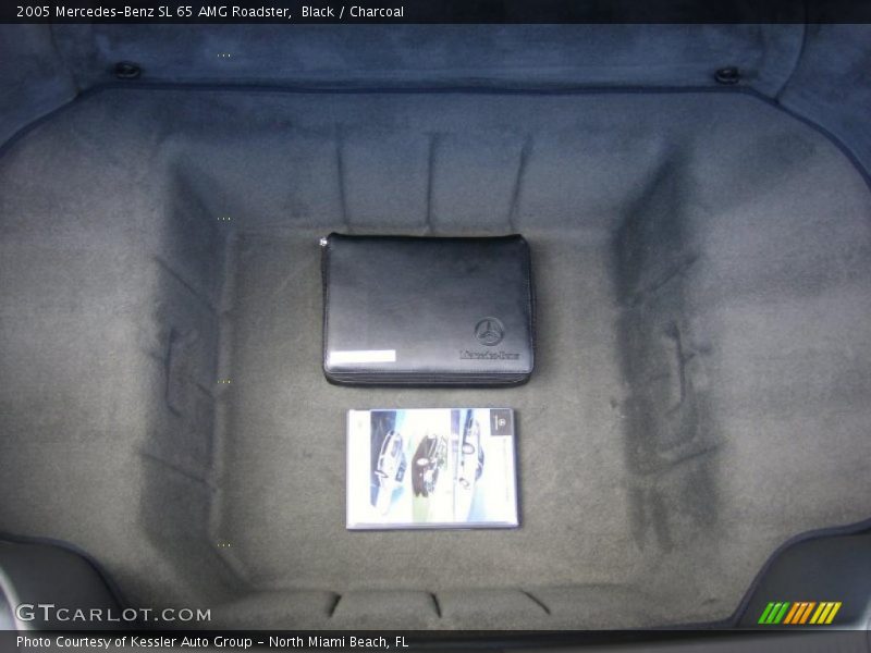  2005 SL 65 AMG Roadster Trunk