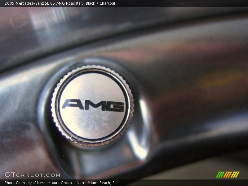  2005 SL 65 AMG Roadster Logo