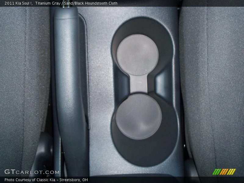 Titanium Gray / Sand/Black Houndstooth Cloth 2011 Kia Soul !