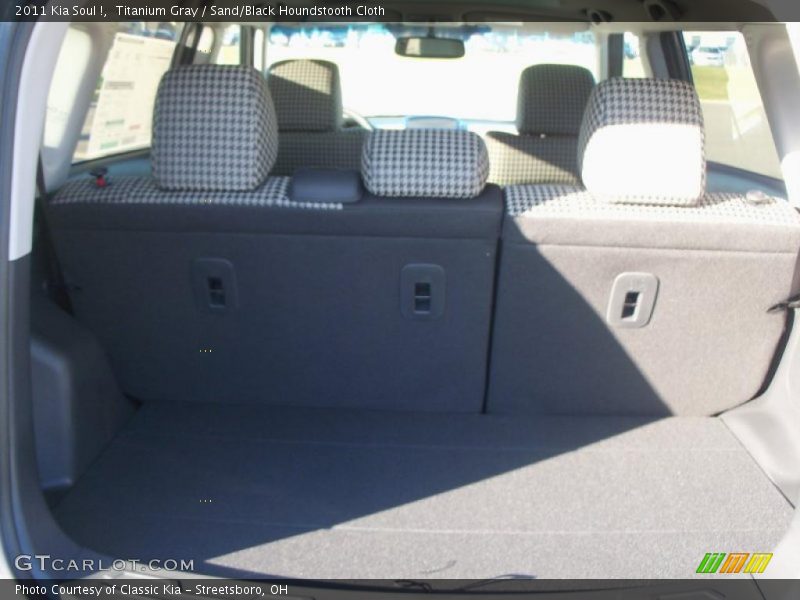 Titanium Gray / Sand/Black Houndstooth Cloth 2011 Kia Soul !